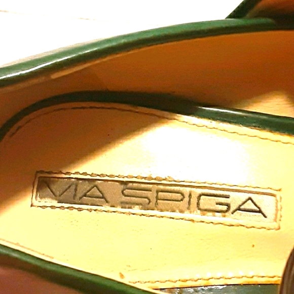 VINTAGE VIA SPIGA Peeptoe Patent Leather Maryjane Wood Architectural Heels - Picture 8 of 8